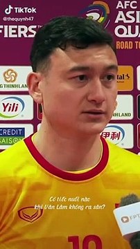 Đặng Văn Lâm trả lời phỏng vấn khiến phóng viên “Ôi con sông quê