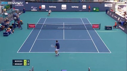 Highlights: Medwedew bleibt weiter souverän