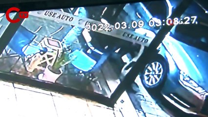 Oto galeride 2 buçuk milyon TL'lik soygun