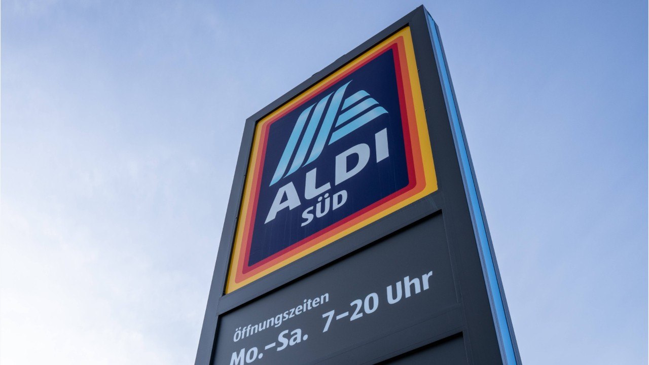 Geheime Funktion: Was es mit dem Teppich am Eingang bei Aldi auf sich hat