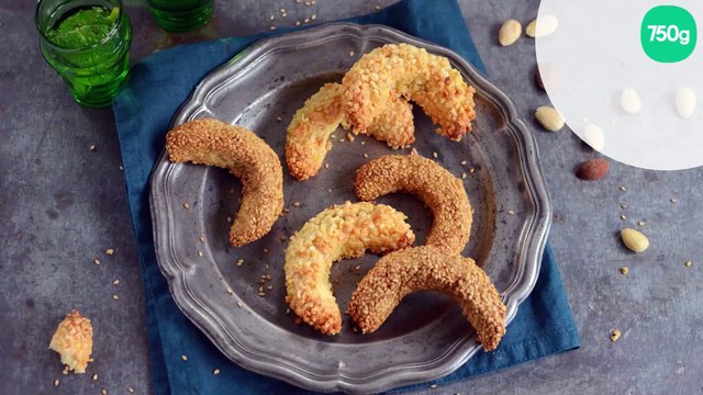 Croissants aux amandes et graines de sésame