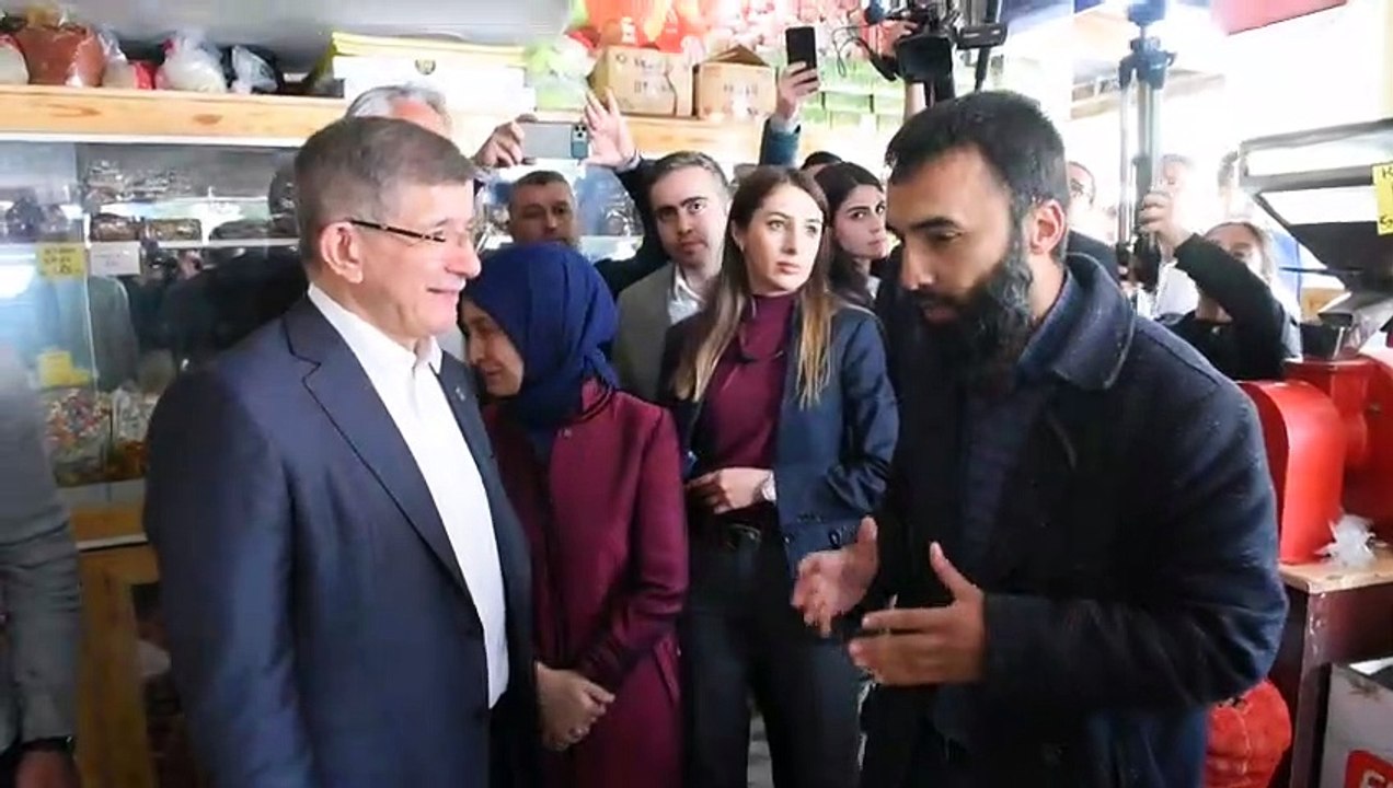Furkan gönüllüsünden Davutoğlu'na: Cumhurbaşkanı'nı kınıyoruz