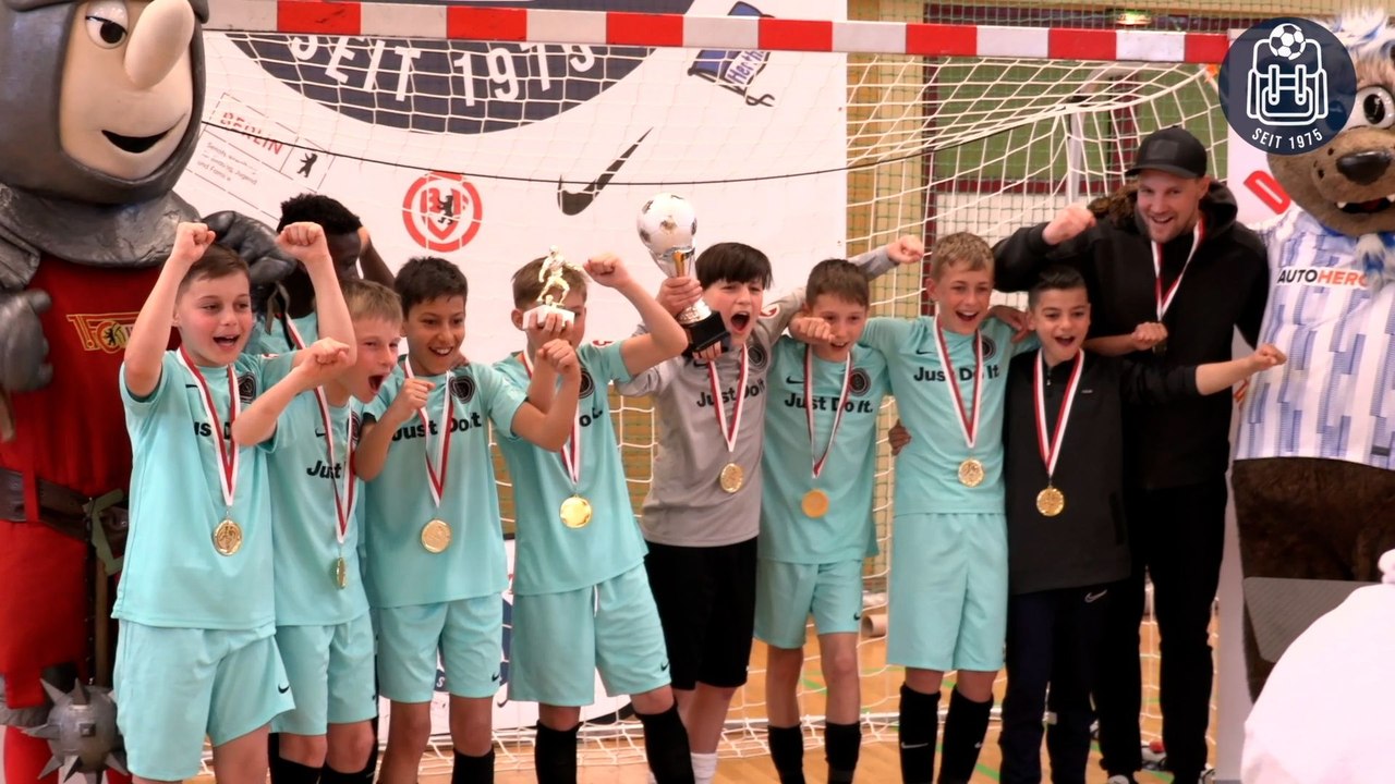 Auf Boatengs Spuren: Hallenzauber bei Berlins größtem Schulturnier