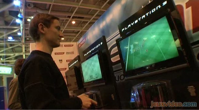 Pro Evolution Soccer 2010 : FJV 2009 : Reportage au stand Konami
