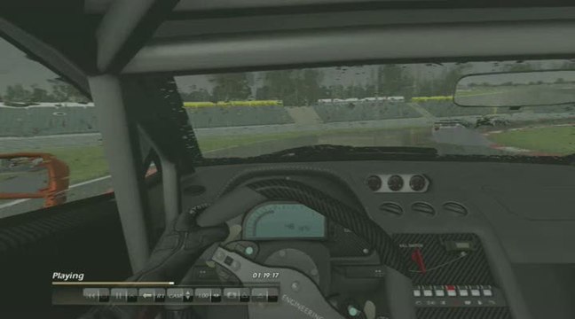 SuperCar Challenge : Le Nürburgring par temps de pluie