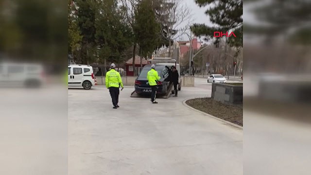 Tazminatını alamayan işçi, belediyenin makam aracını haczettirdi