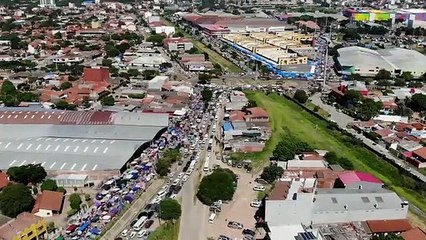 Feria Barrio Lindo en Santa Cruz