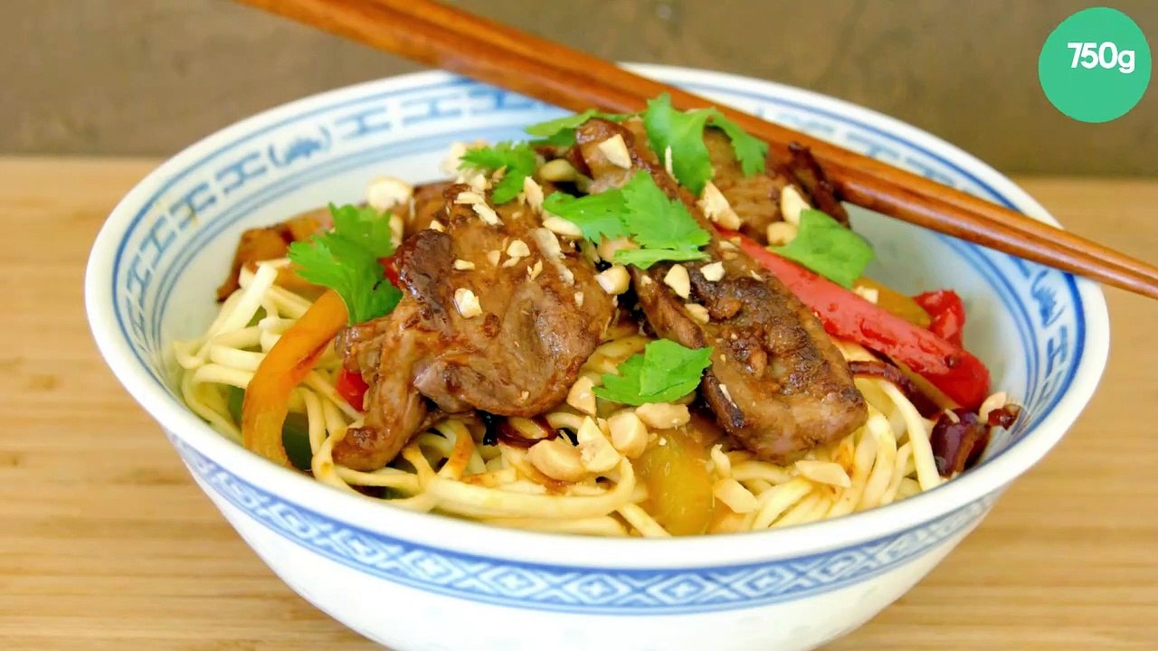 Aiguillettes et nouilles sautées façon aigre doux au Ketchup