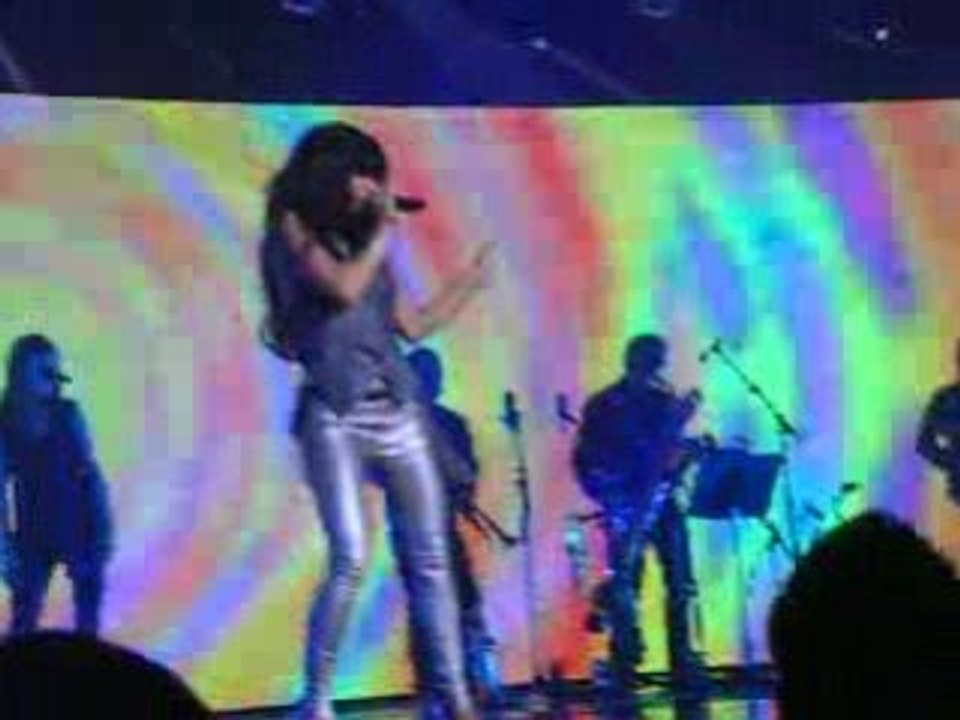 Touche-moi Jenifer