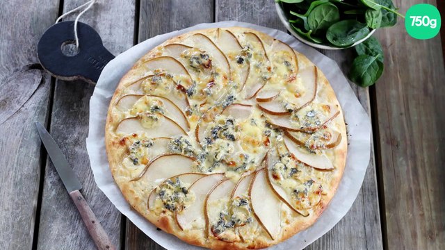 Pizza à la Fourme d'Ambert et aux poires