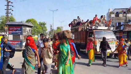 आस्था से अटी कैलामाता की राह, गूंज रहे माता के गीत...देखें वीडियो