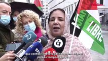 Manifestantes saharauis protestan frente al Congreso: 