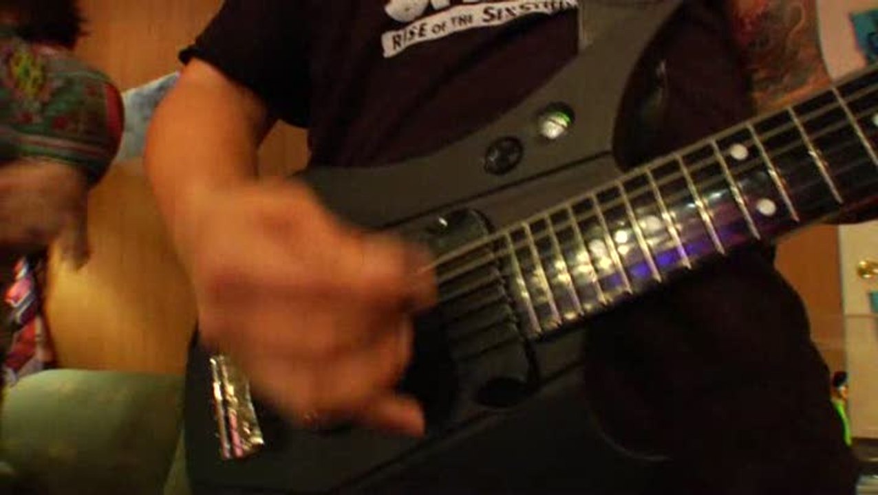 Power Gig : Rise of the SixString : Pure teuf a...