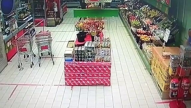 Un voleur un peu trop gourmand dans la quantité de bouteilles qu'il a voulu prendre