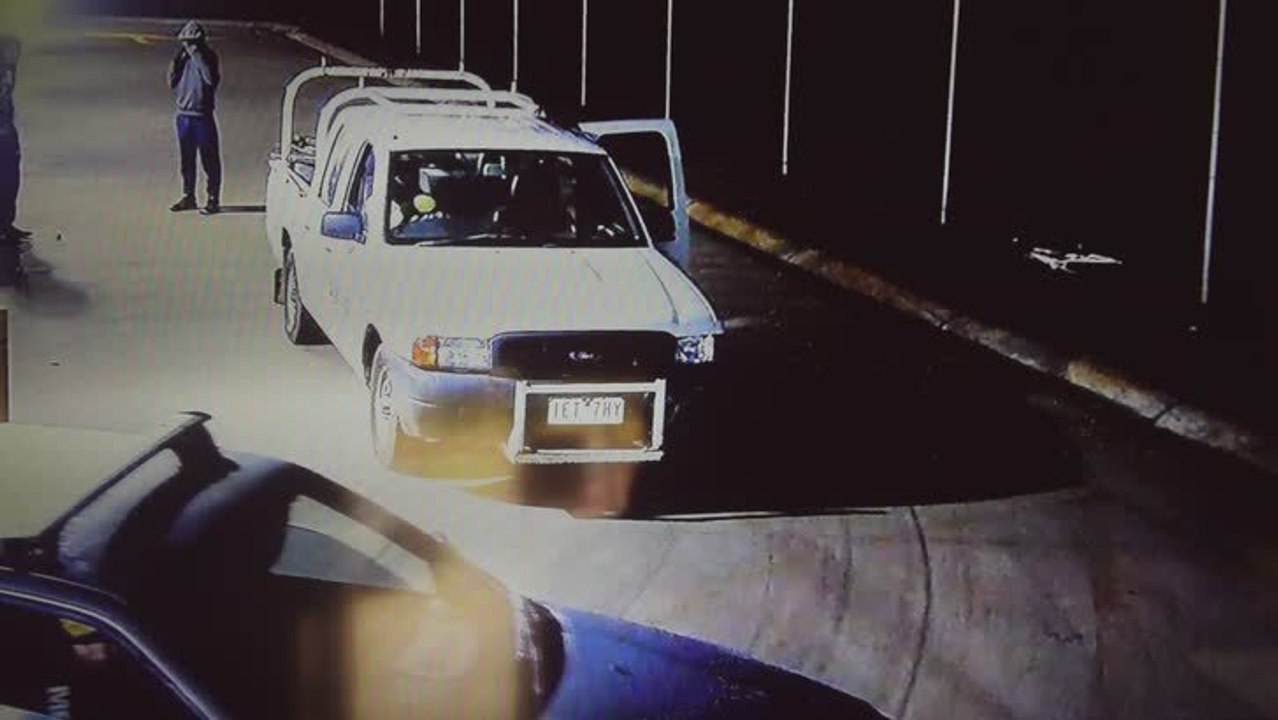 Storage King break-in Wodonga (1).MOV