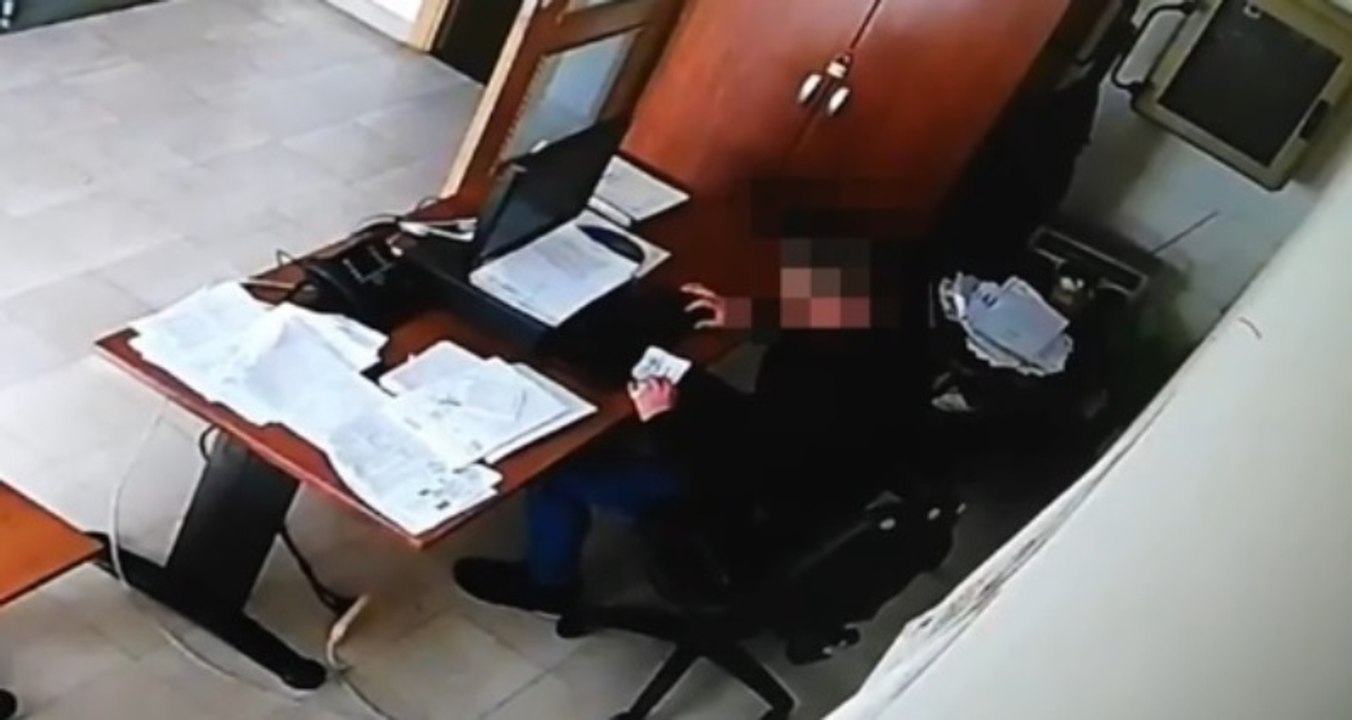 False esportazioni di alcool e tabacchi: 7 arresti tra Salerno e Caserta, coinvolti poliziotto e finanziere (30.03.22)