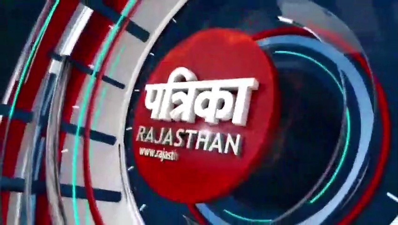 धरने पर बैठे धरती के भगवान, चिकित्सा कार्य का बहिष्कार कर निकाला मौन जुलूस