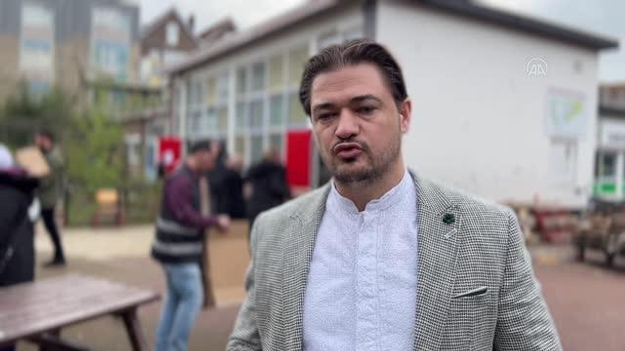 ROTTERDAM - Hollanda'da Müslümanlardan ihtiyaç sahiplerine gıda yardımı