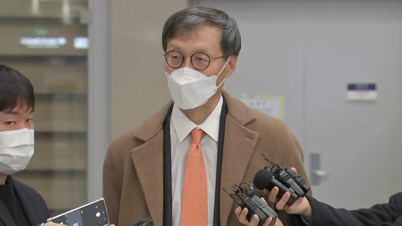 [이슈인사이드] 이창용 "3대 리스크 현실로" 한은 금리 인상 신호는? / YTN