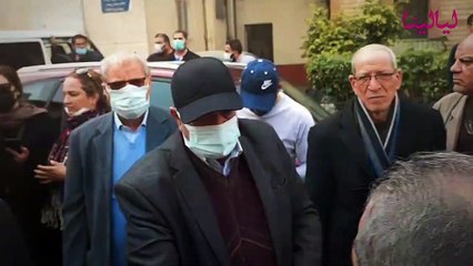 غياب النجوم في جنازة شقيق الفنان أحمد عبد العزيز