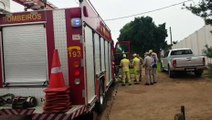 Bombeiros são acionados para prestarem atendimento à uma idosa de 90 anos, na Rua Manoel Ribas