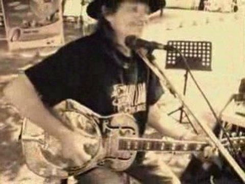 Country, blues au dobro avec GG Gibson: This hammer.