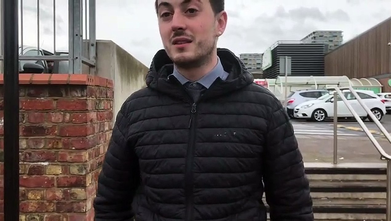Drivers left stranded by BP electric car charging point trouble