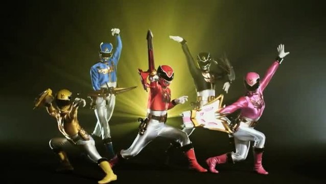 Power Rangers Mega Force : Scannez, c'est gagné