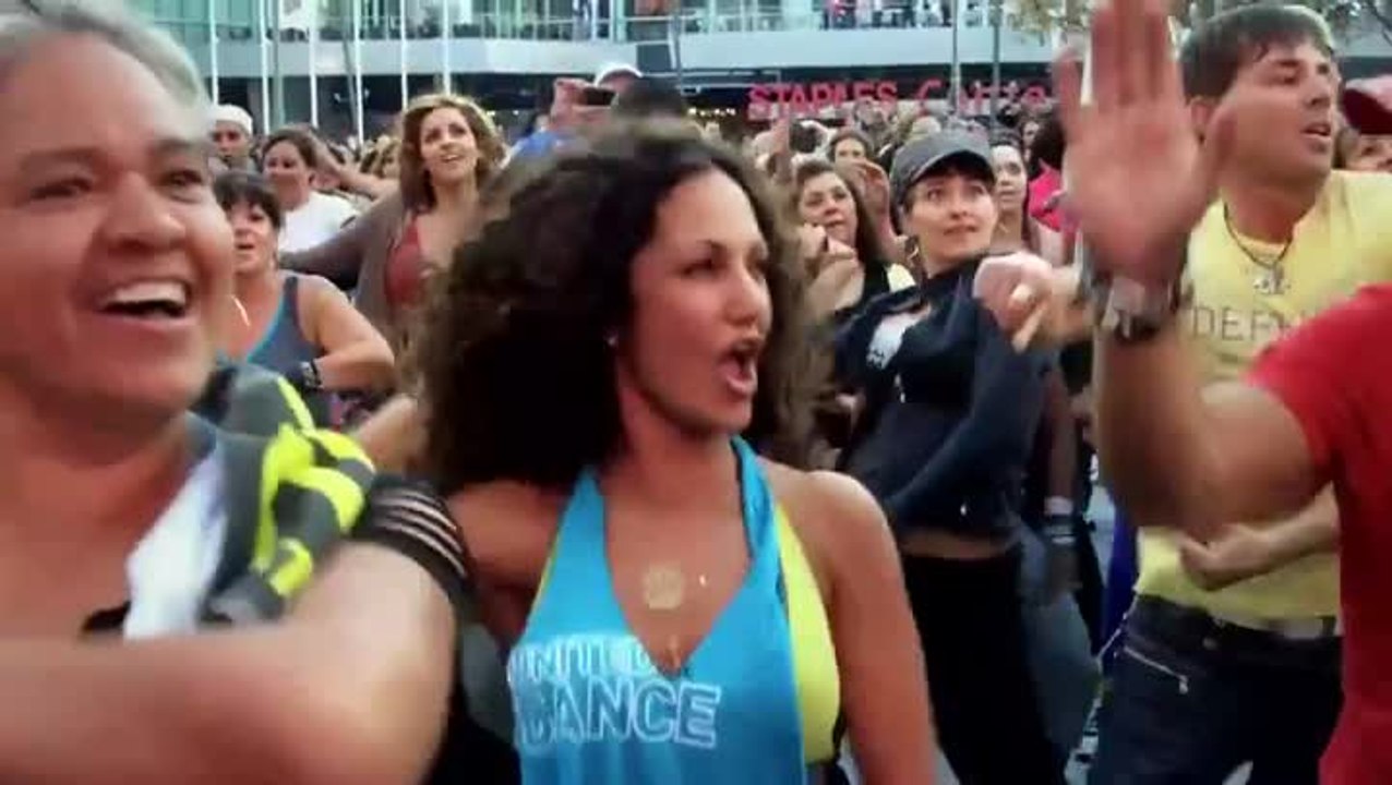 Zumba Fitness Rush : Flash mob à Los Angeles