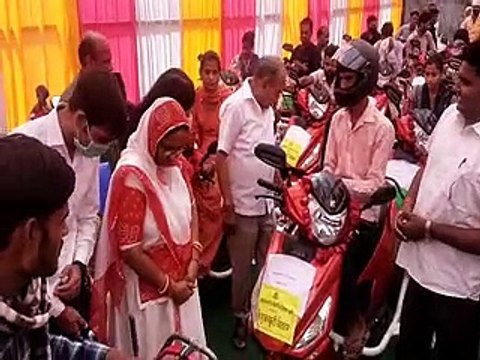 Social Justice Empowerment Department: अब स्कूटी से भरेगे फर्राटा दिव्यांग... जानने के लिए पढ़े खबर