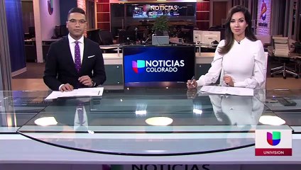 Familia hispana blanco de ladrón de joyas