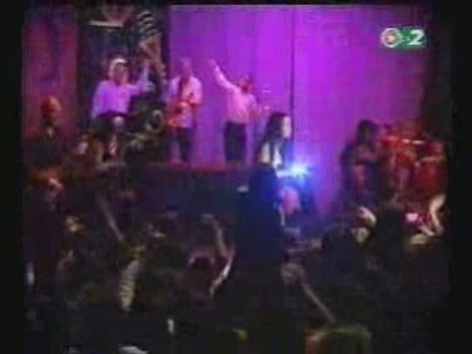 Natalia Oreiro Me muero remix Hungary (live)