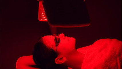 Thérapie à la lumière rouge : le soin pour la peau révolutionnaire à tester illico (1)