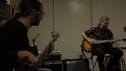 Pid : Retro Family - Butler Theme