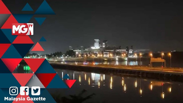 MGNews : Sorakan Gembira Iringi Warga Malaysia Keluar Sempadan Singapura