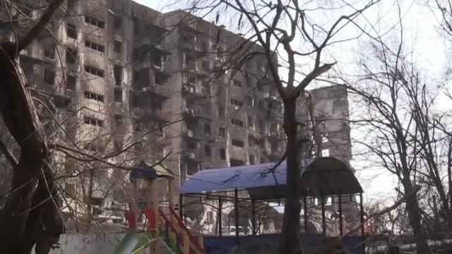 Los supervivientes de Mariupol agonizan escondidos en refugios sin apenas agua ni comida