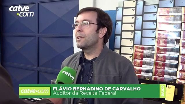 Receita Federal apreende celulares banhados a ouro avaliados em R$ 20 mil cada