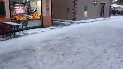 Río de lluvia y granizo en Granollers