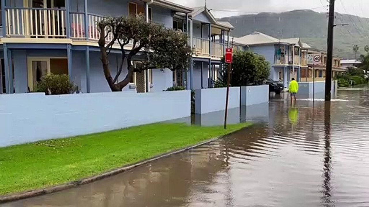 ILLAWARRA MERCURY Flooding in Thirroul