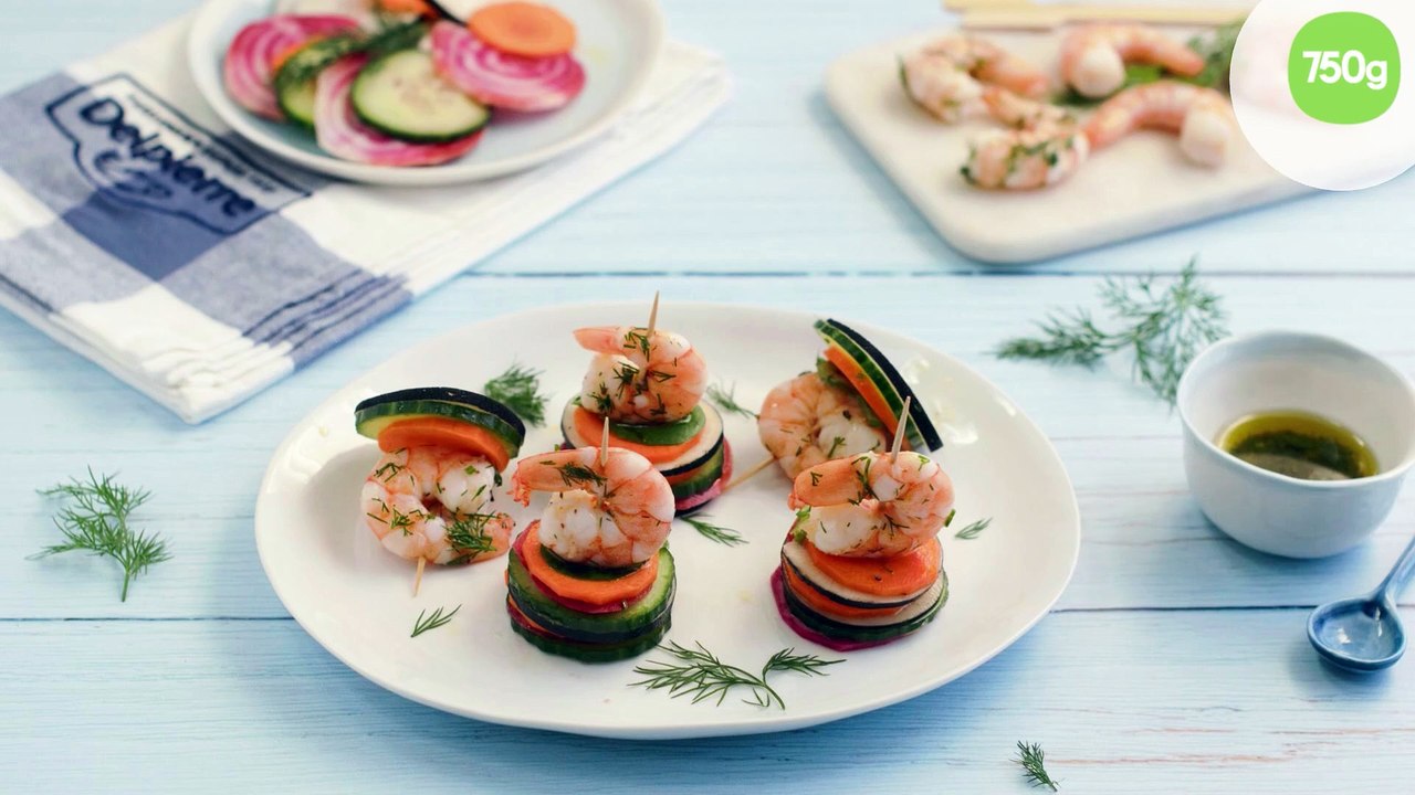 Brochettes de gambas et millefeuilles de crudités