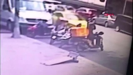 İSTANBUL ? ŞİŞLİ'DE MOTOSİKLET HIRSIZLIĞI KAMERADA