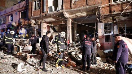 Download Video: Gaziantep'te bir iş yerinde 4 adet sanayi tüpü patladı