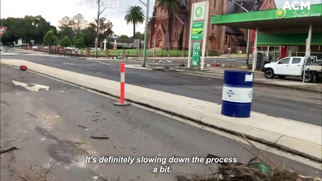 Lismore residents begin cleaning up as floodwaters recede | April 1, 2022 | Lismore City News