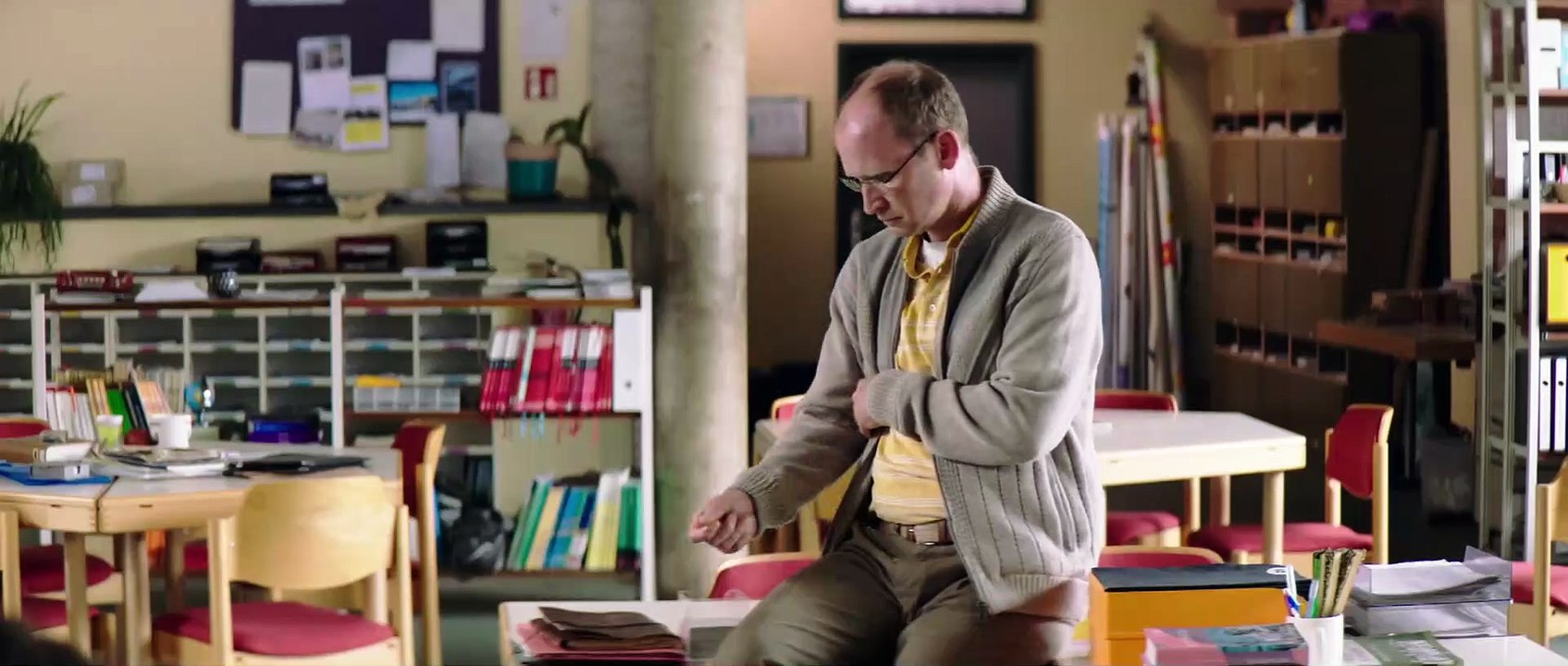 EINGESCHLOSSENE GESELLSCHAFT Film - Clip und Trailer