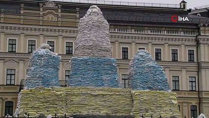 Kiev Prensesi Olga'nın heykeli kum torbalarıyla kapatıldı