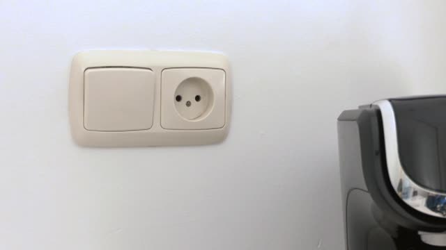 España y Portugal envían a Bruselas su propuesta para reducir la factura eléctrica