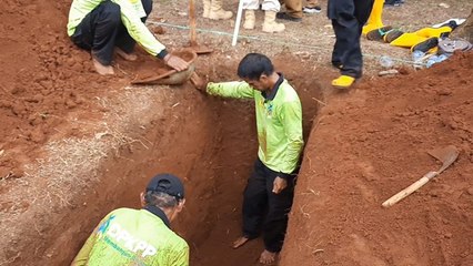 Sambut Ramadan, Bupati Bogor Gelar Lomba Gali Kubur