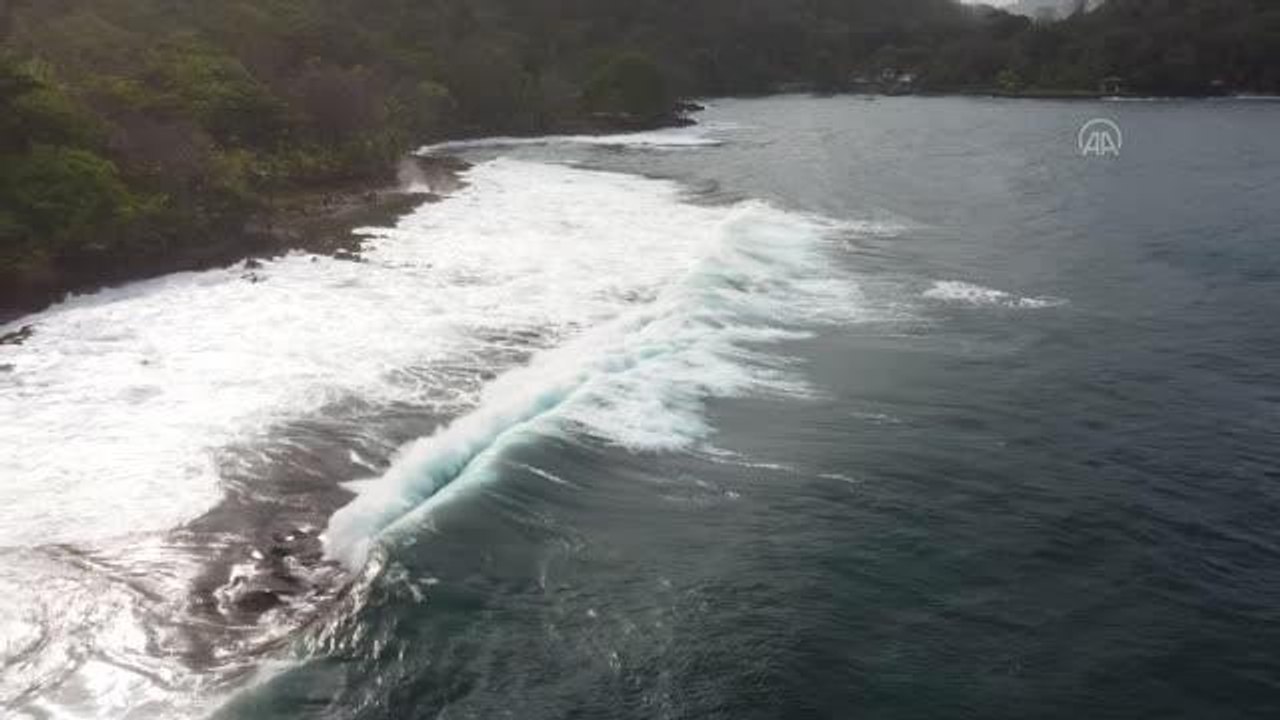 CAPURGANA - Kolombiya'da doğal güzelliğiyle insanları büyüleyen Acandi kıyıları