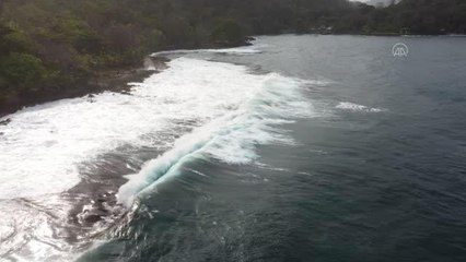 CAPURGANA - Kolombiya'da doğal güzelliğiyle insanları büyüleyen Acandi kıyıları