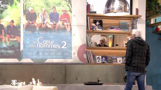 Gérard Darmon explique sa brouille avec Marc Lavoine sur le plateau de l'émission En aparté le 31 mars 2022.